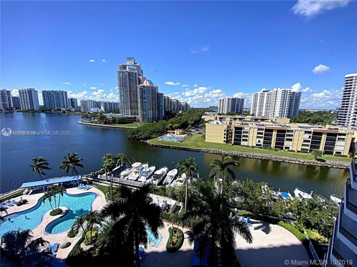 3530 Mystic Pointe Dr 2303