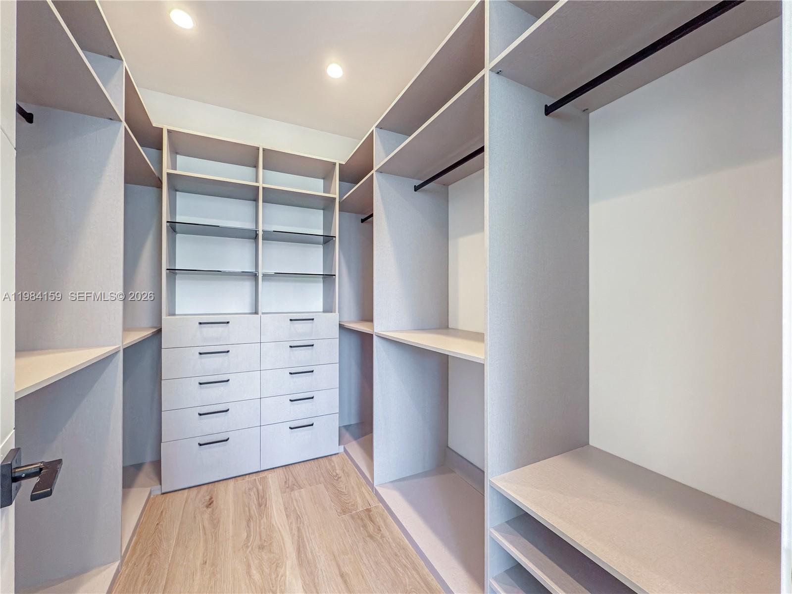 PALMHURST - Residential