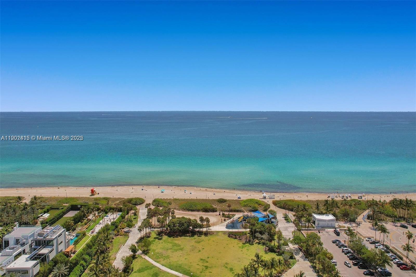 CARLYLE PLAZA CONDO - Residential