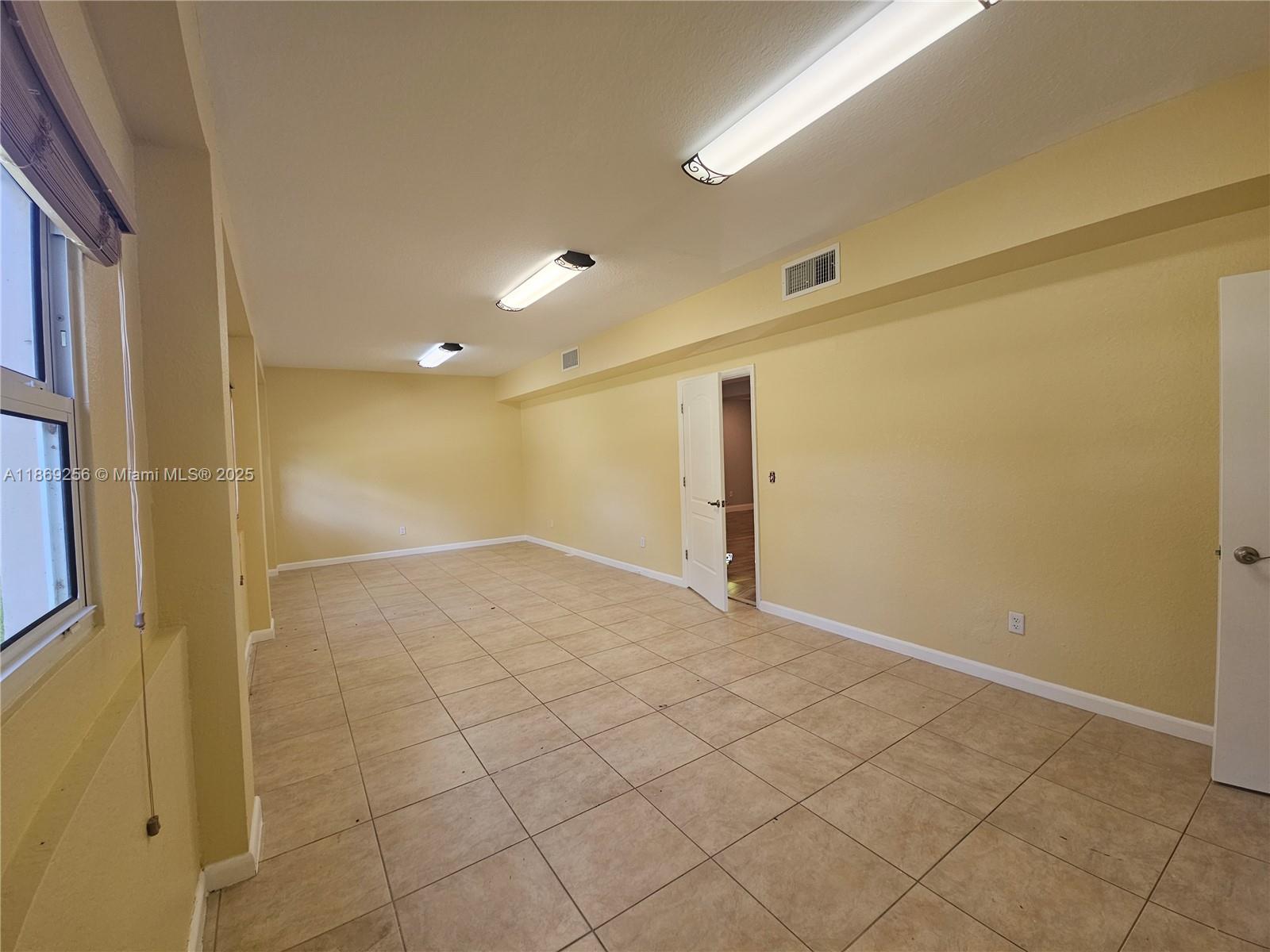 FLA FRUIT LANDS CO SUB NO - Residential Lease