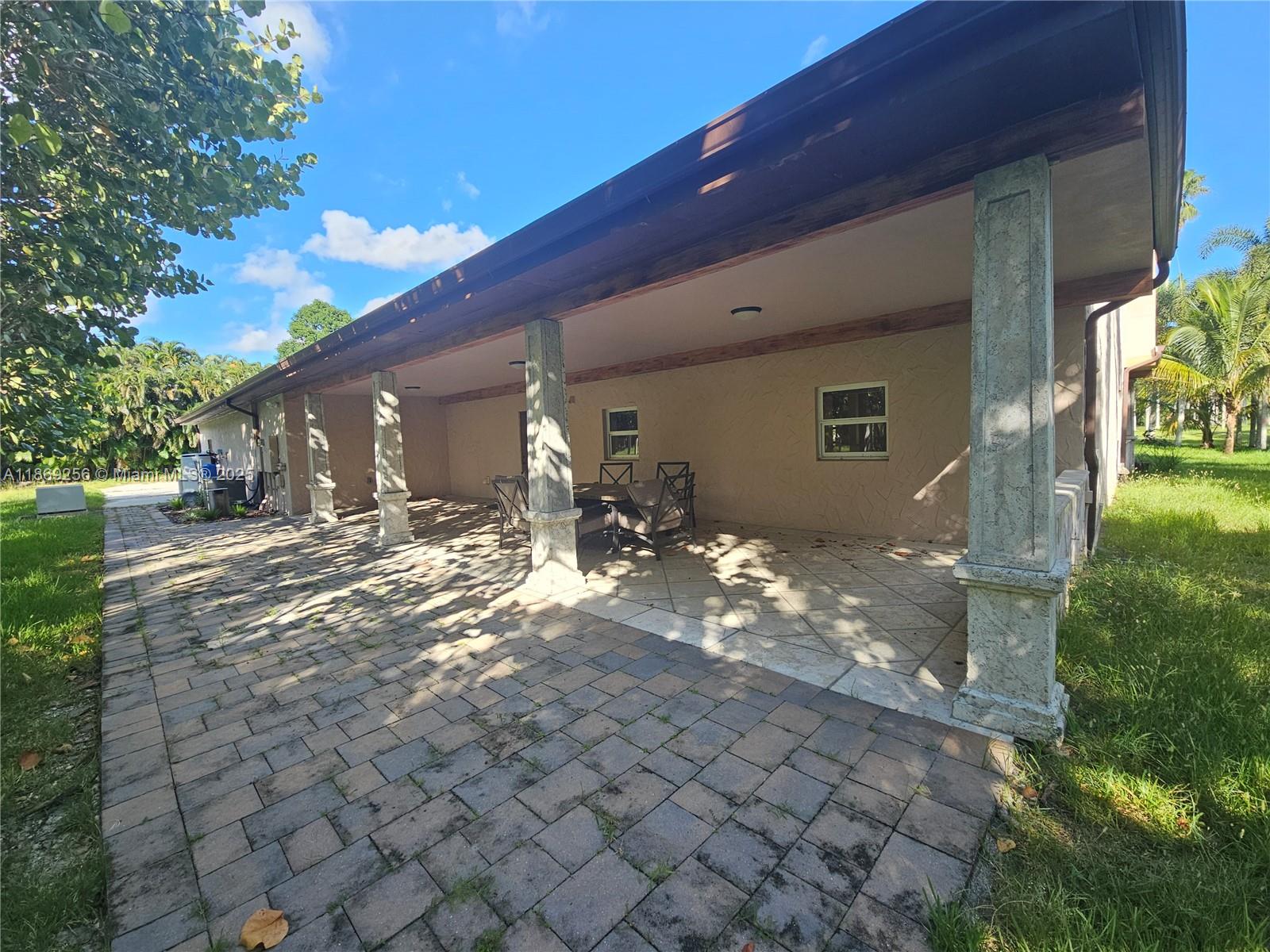 FLA FRUIT LANDS CO SUB NO - Residential Lease