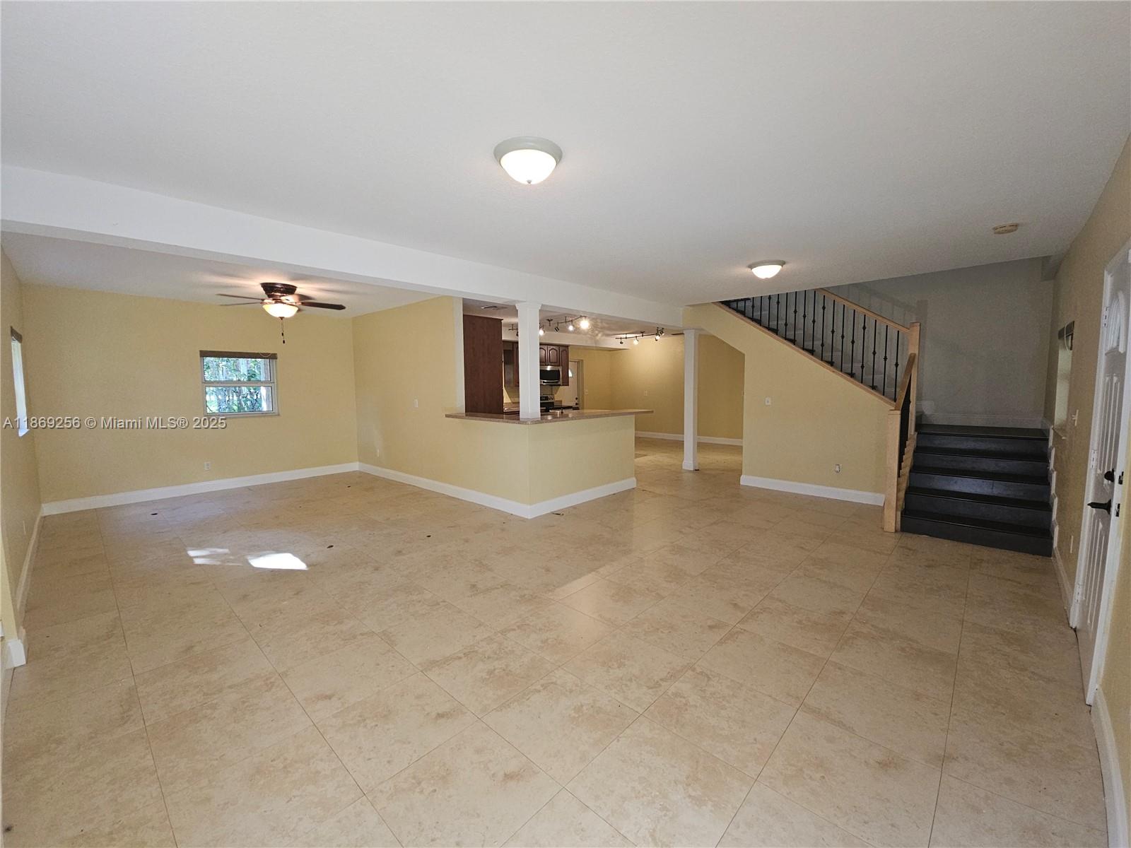 FLA FRUIT LANDS CO SUB NO - Residential Lease