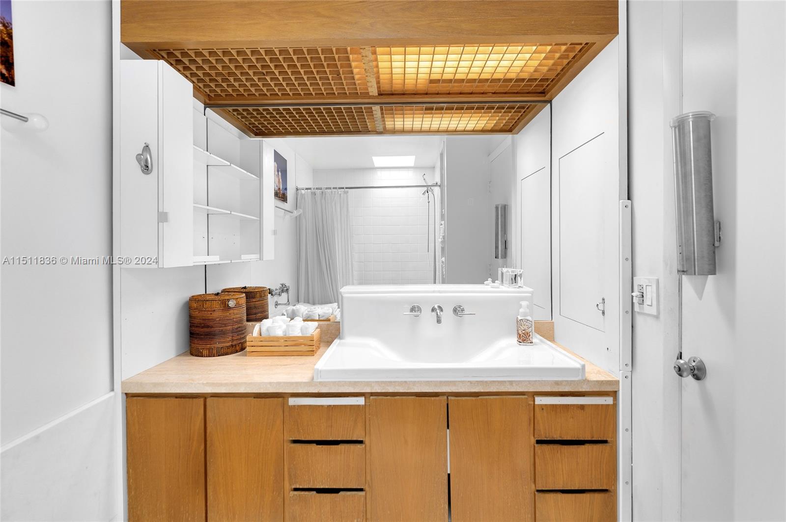 FAIRHAVEN - Residential