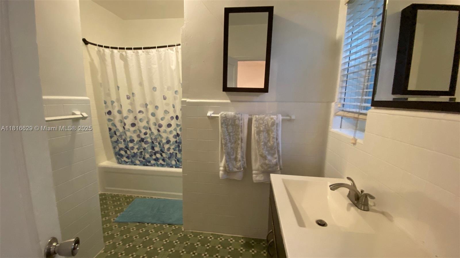 EAST SHENANDOAH - Residential Lease
