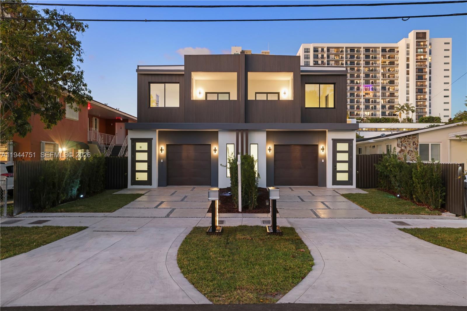 MIAMI SUBURBAN ACRES - Residential