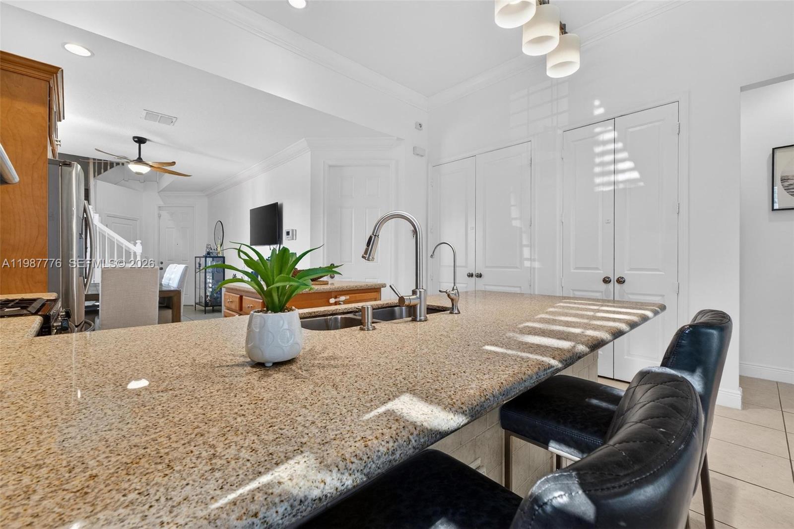 SAWGRASS LAKES - Residential
