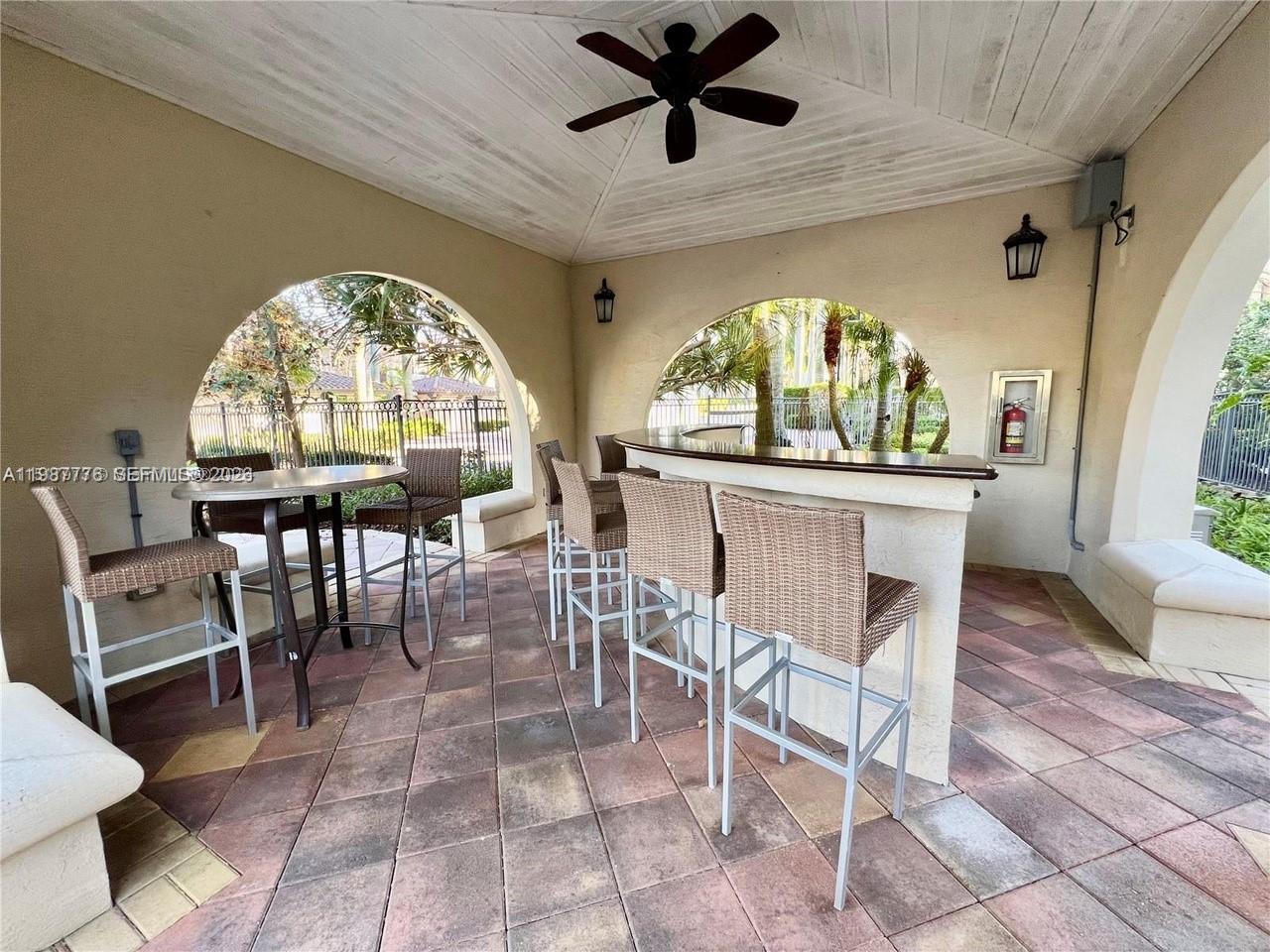 SAWGRASS LAKES - Residential