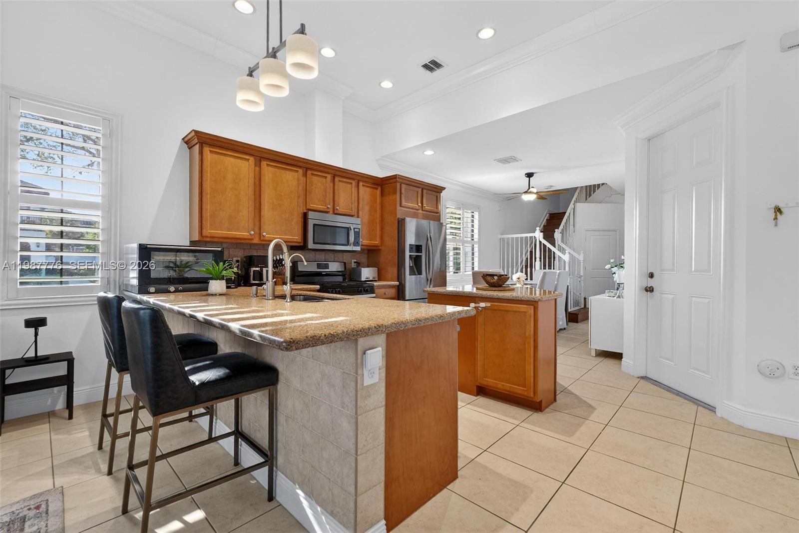 SAWGRASS LAKES - Residential