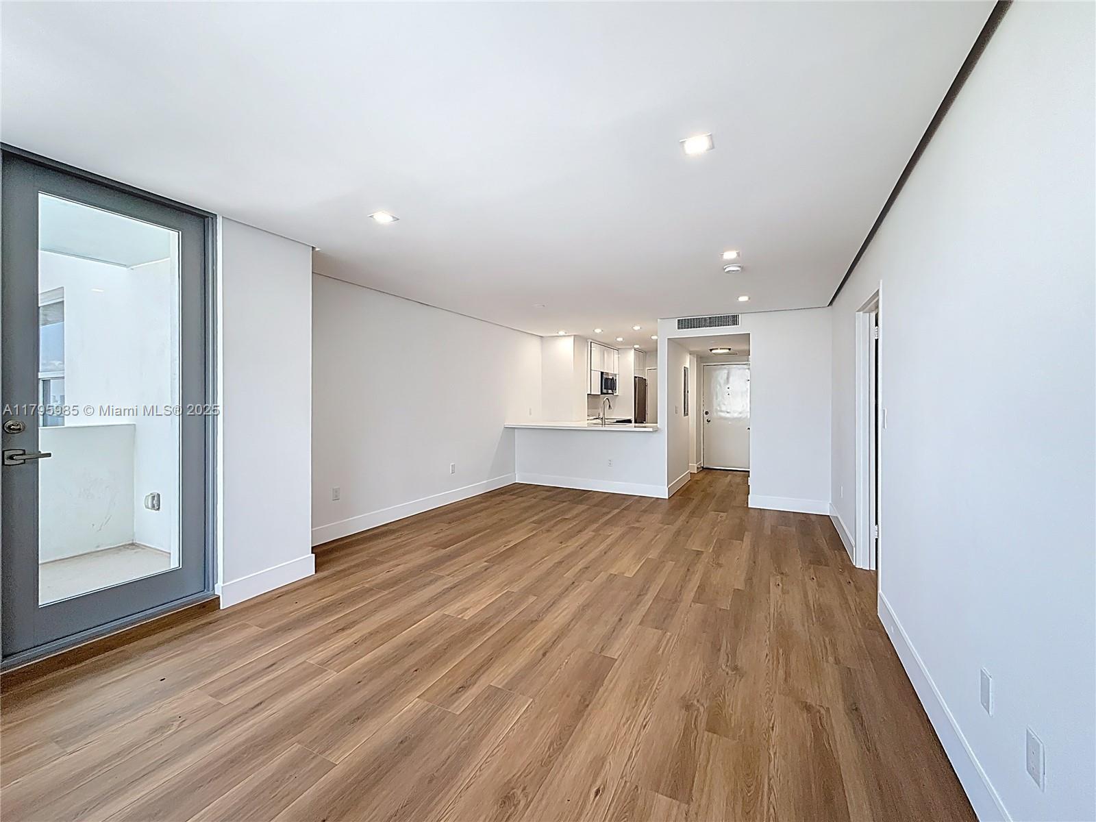 TRITON TOWER CONDO - Residential