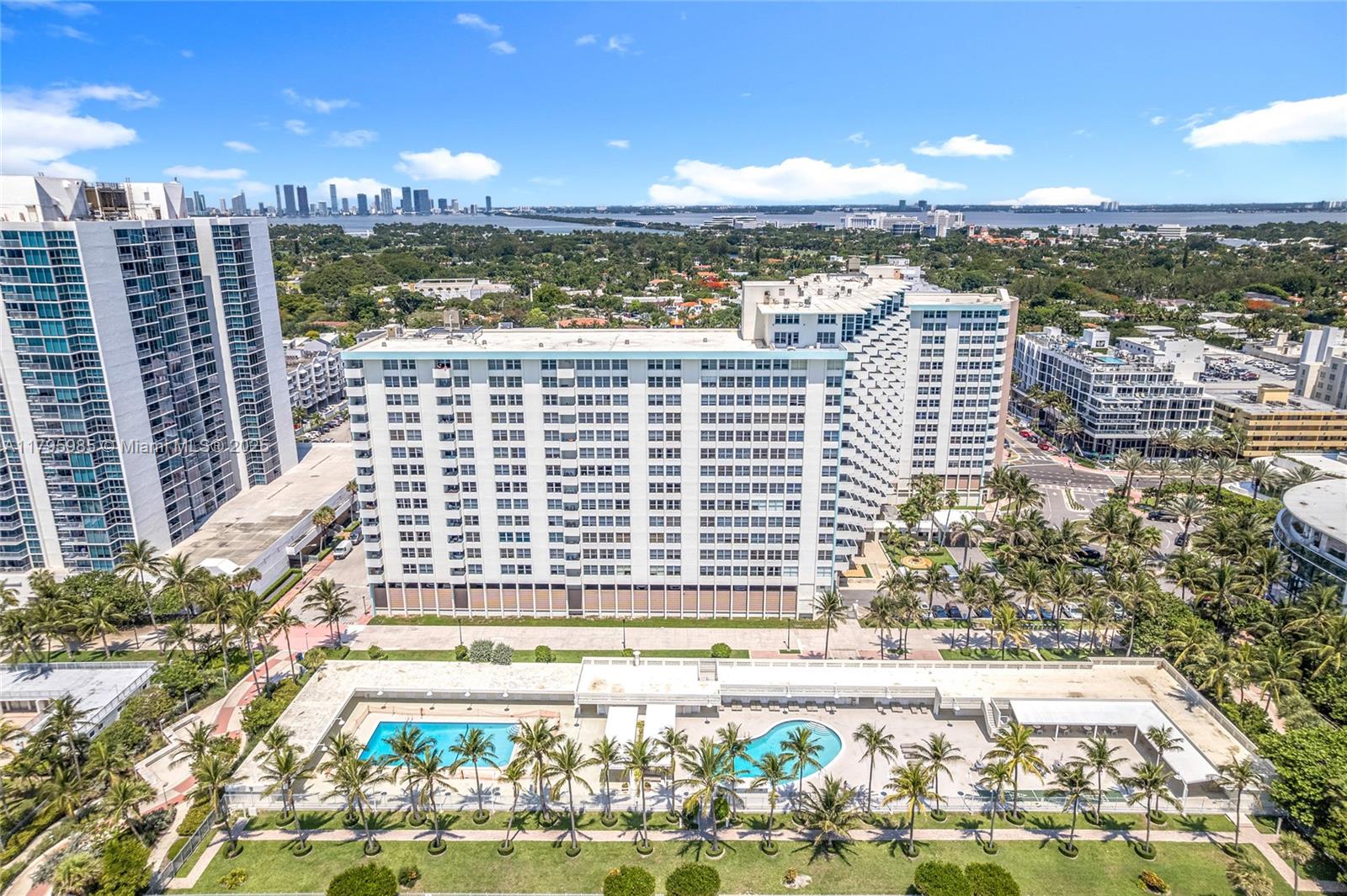 COMPLETELY REDONE. GREAT BALCONY AREA WITH SPECTACULAR CITY VIEWS & IMPACT GLASS THROUGHOUT. CLOSE TO RESTAURANTS, SHOPS & TRANSPORTATION. OCEANFRONT BUILDING.