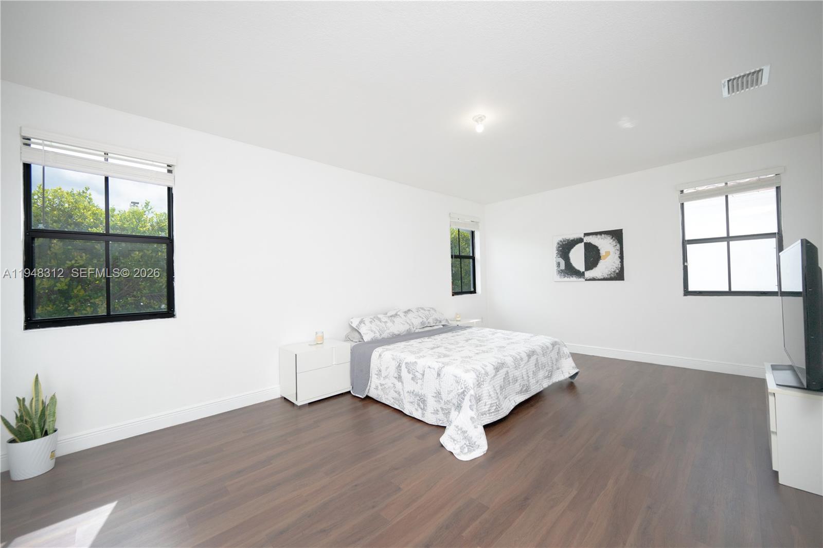 FONTAINEBLEAU WEST NORTH - Residential