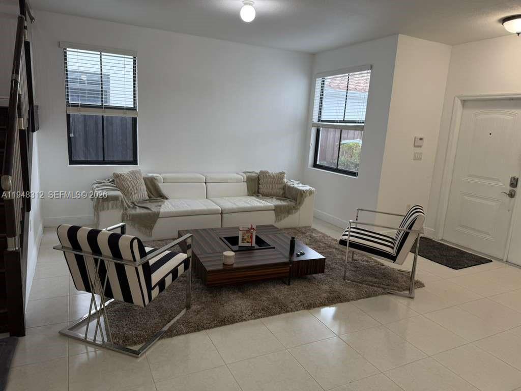 FONTAINEBLEAU WEST NORTH - Residential