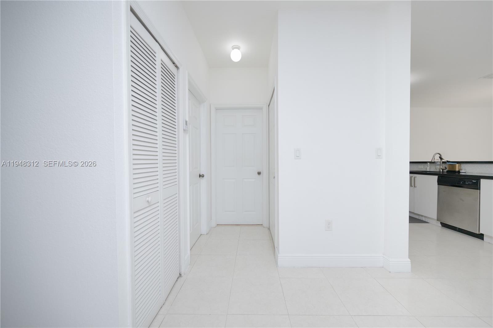 FONTAINEBLEAU WEST NORTH - Residential