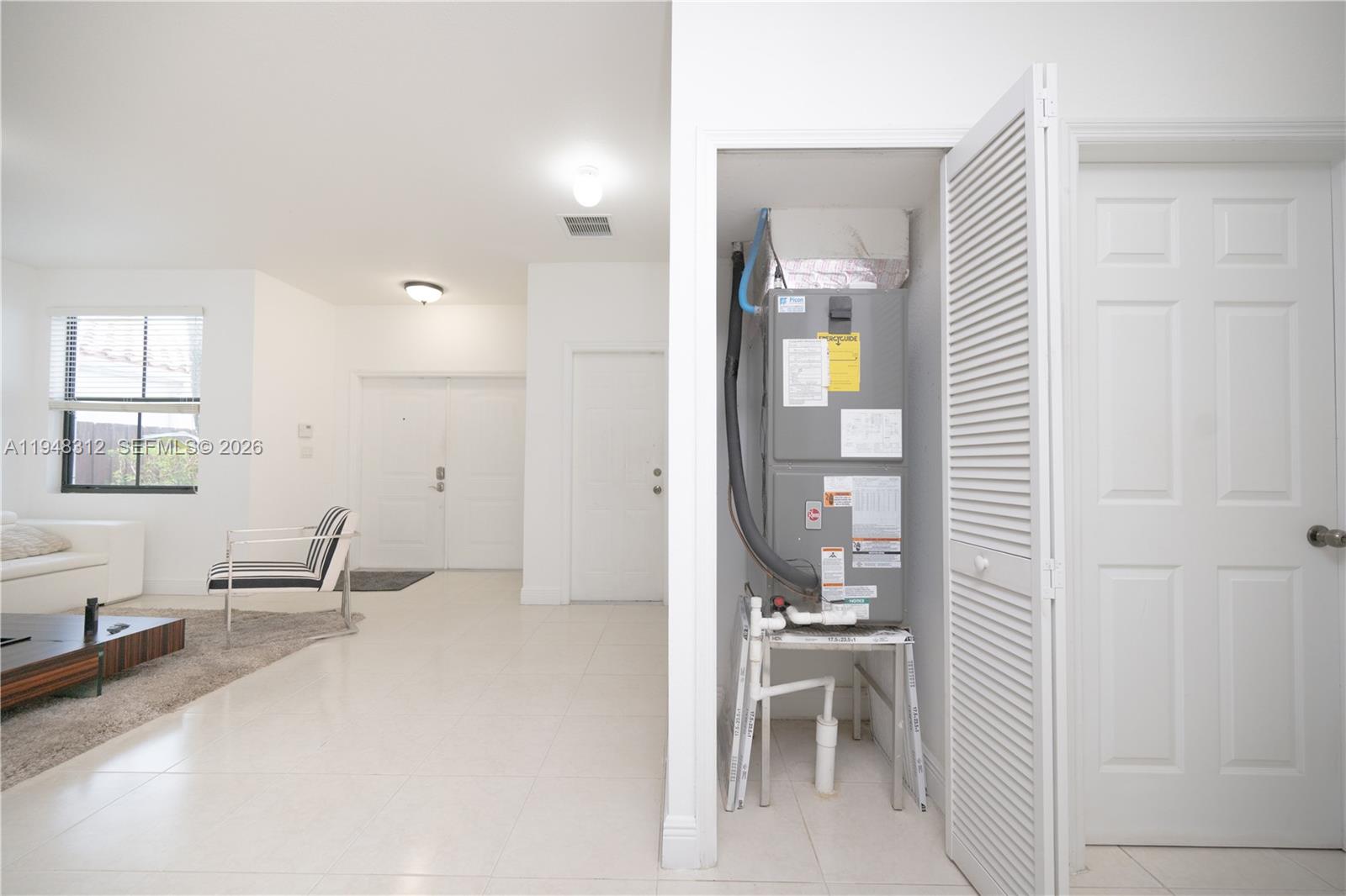 FONTAINEBLEAU WEST NORTH - Residential