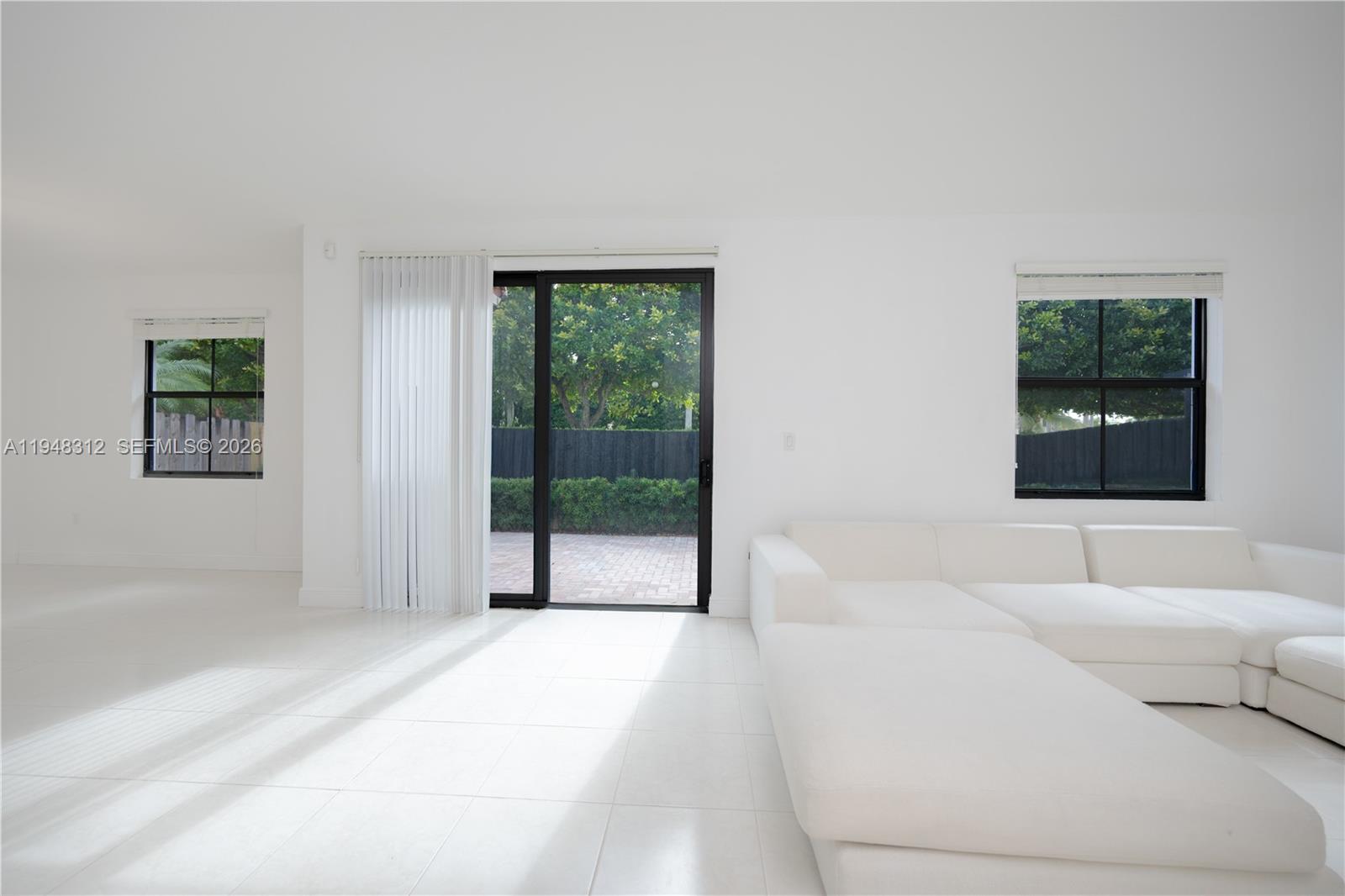 FONTAINEBLEAU WEST NORTH - Residential