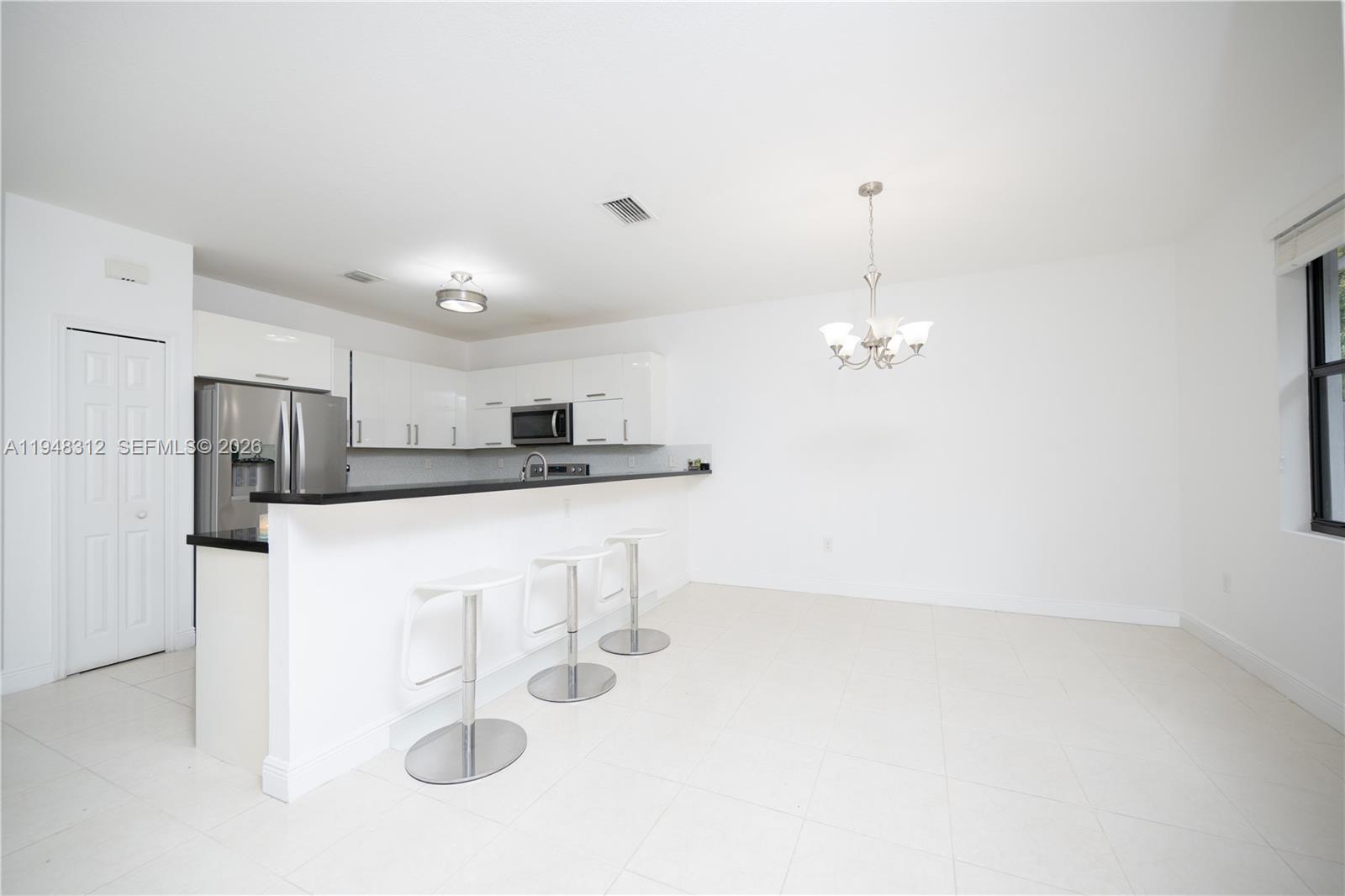 FONTAINEBLEAU WEST NORTH - Residential