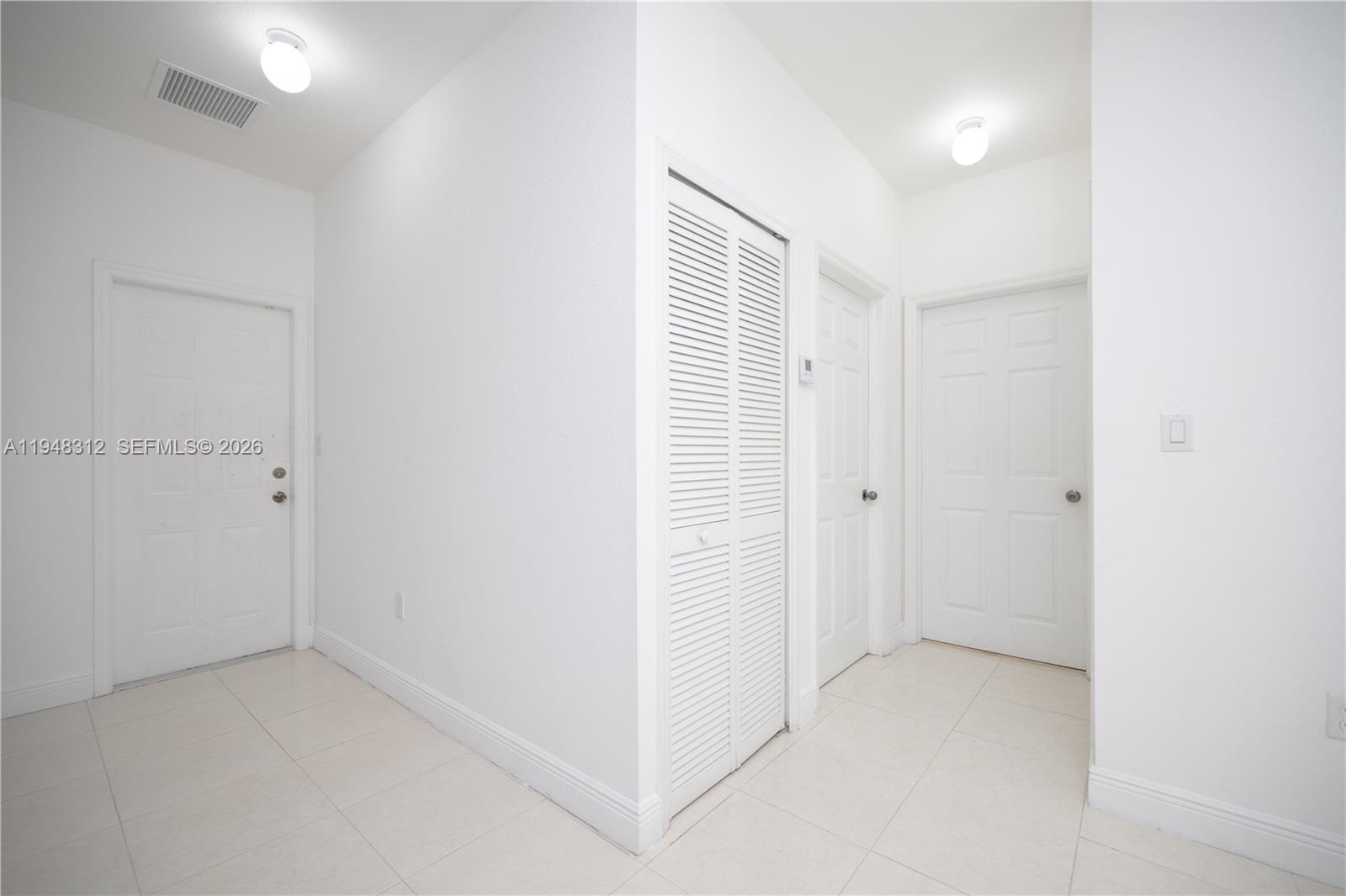 FONTAINEBLEAU WEST NORTH - Residential