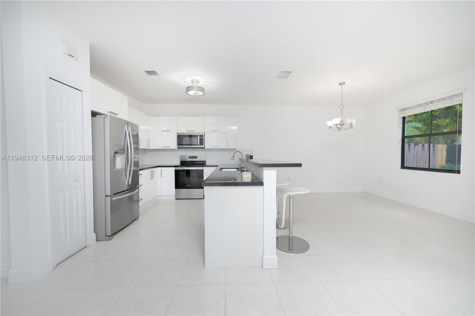 FONTAINEBLEAU WEST NORTH - Residential