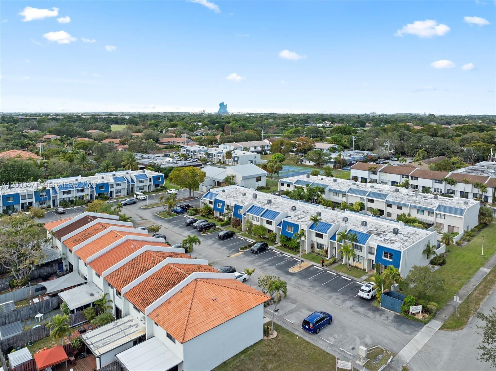 VILLAS OF SHERIDAN CONDO - Residential