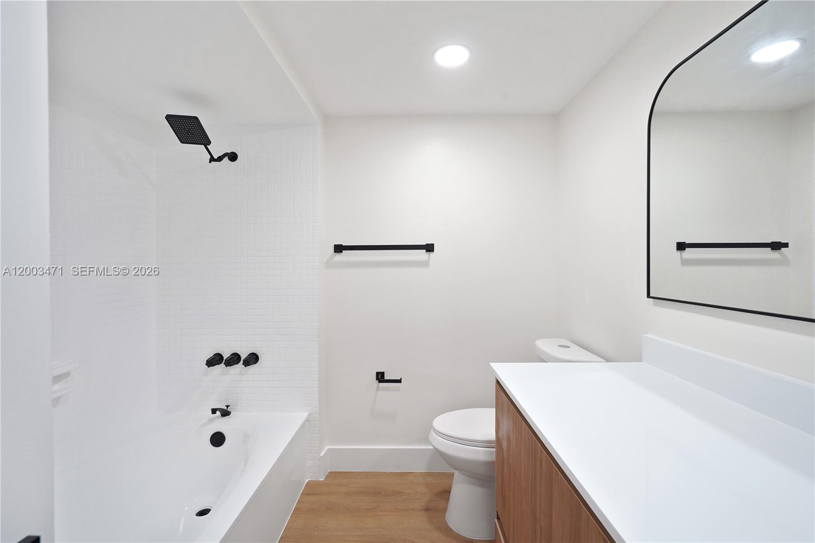 VILLAS OF SHERIDAN CONDO - Residential