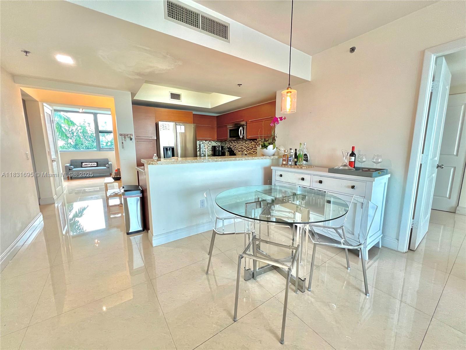 2641 N Flamingo Rd 605N