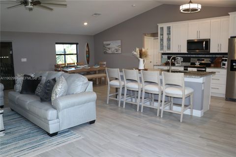 4407 SW 16th pl 0 Cape Coral FL 33194