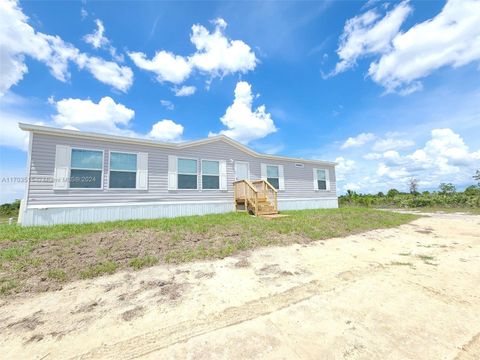 A home in Okeechobee