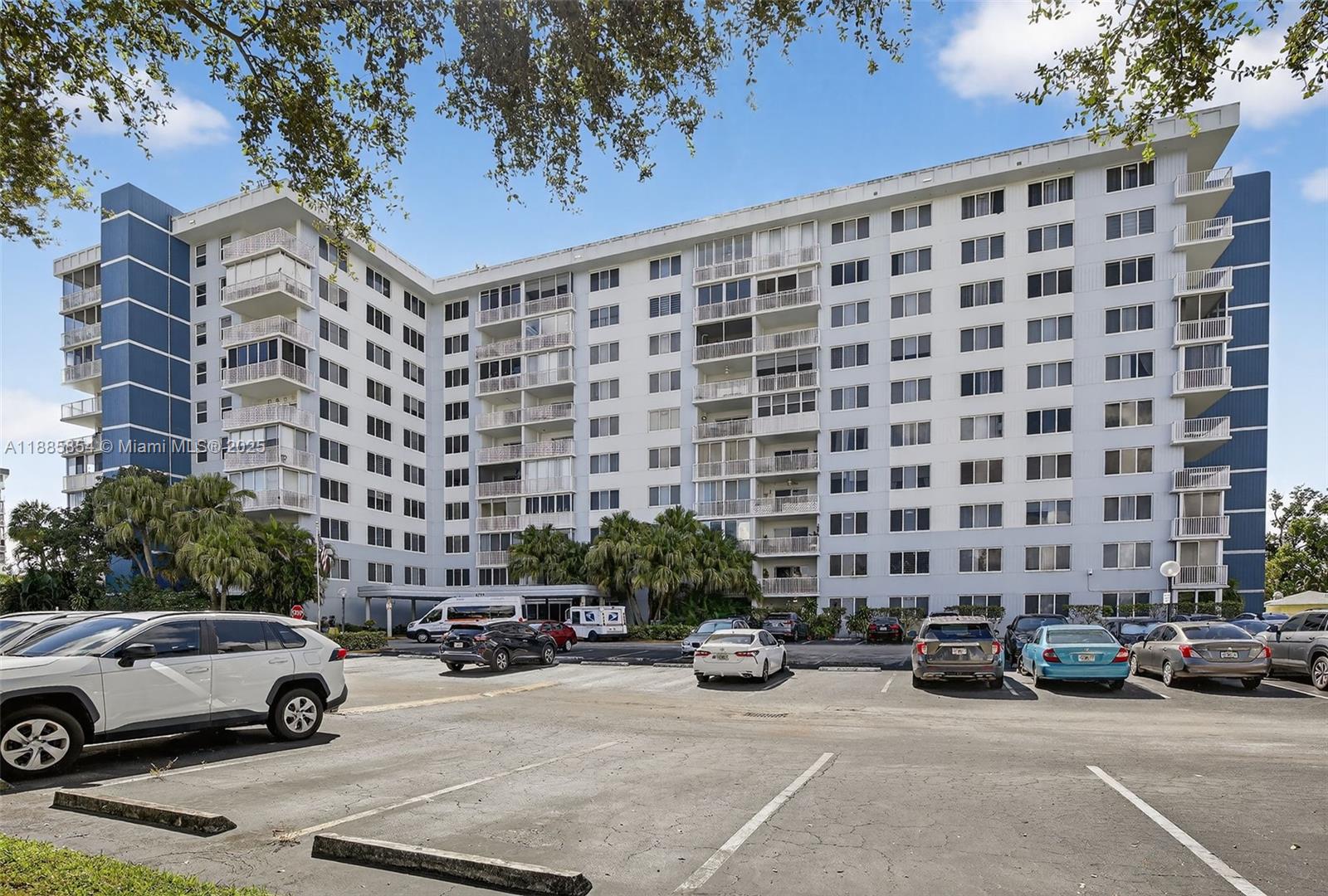 HILLCREST EAST NO 24 COND - Residential