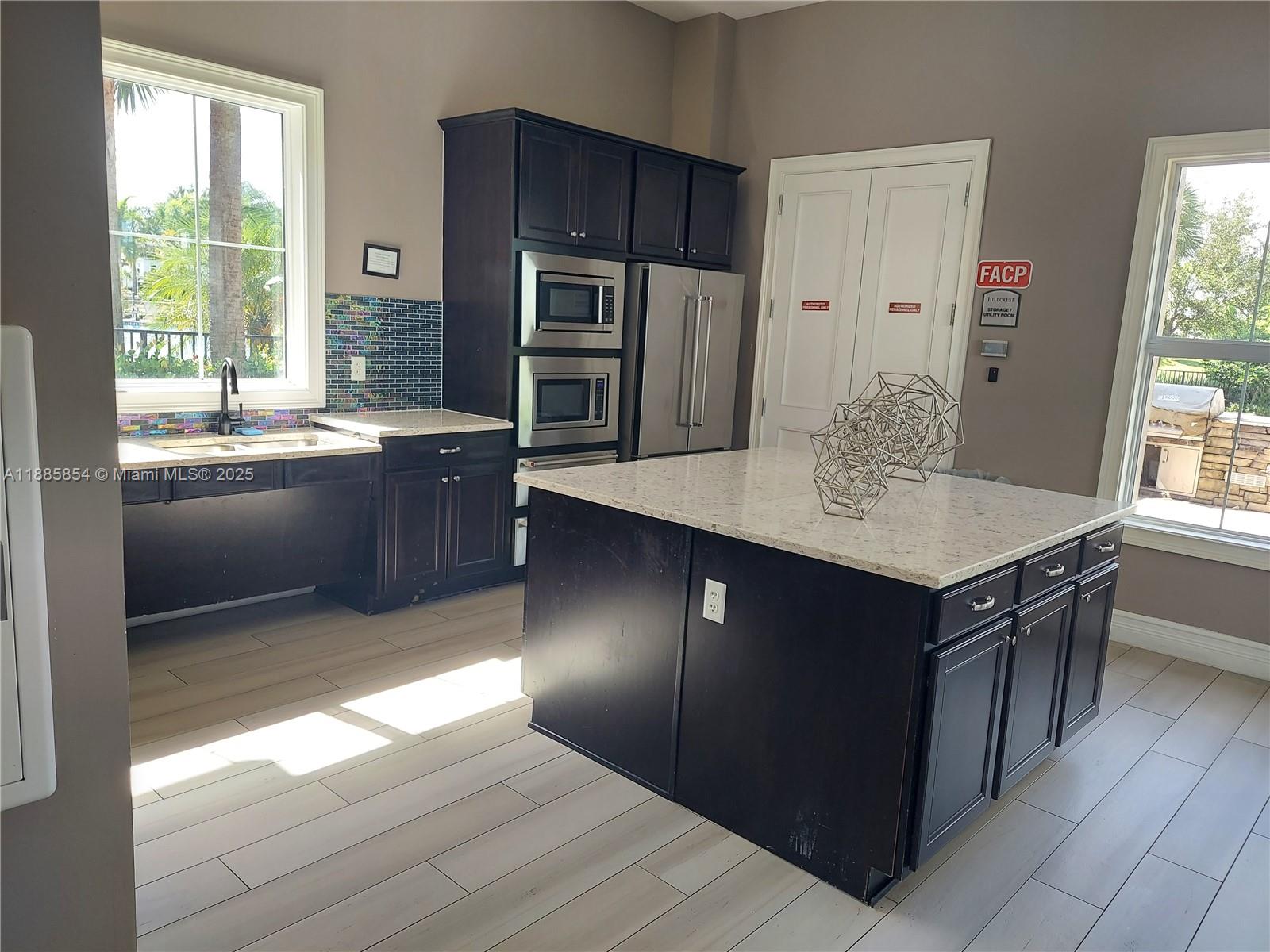 HILLCREST EAST NO 24 COND - Residential