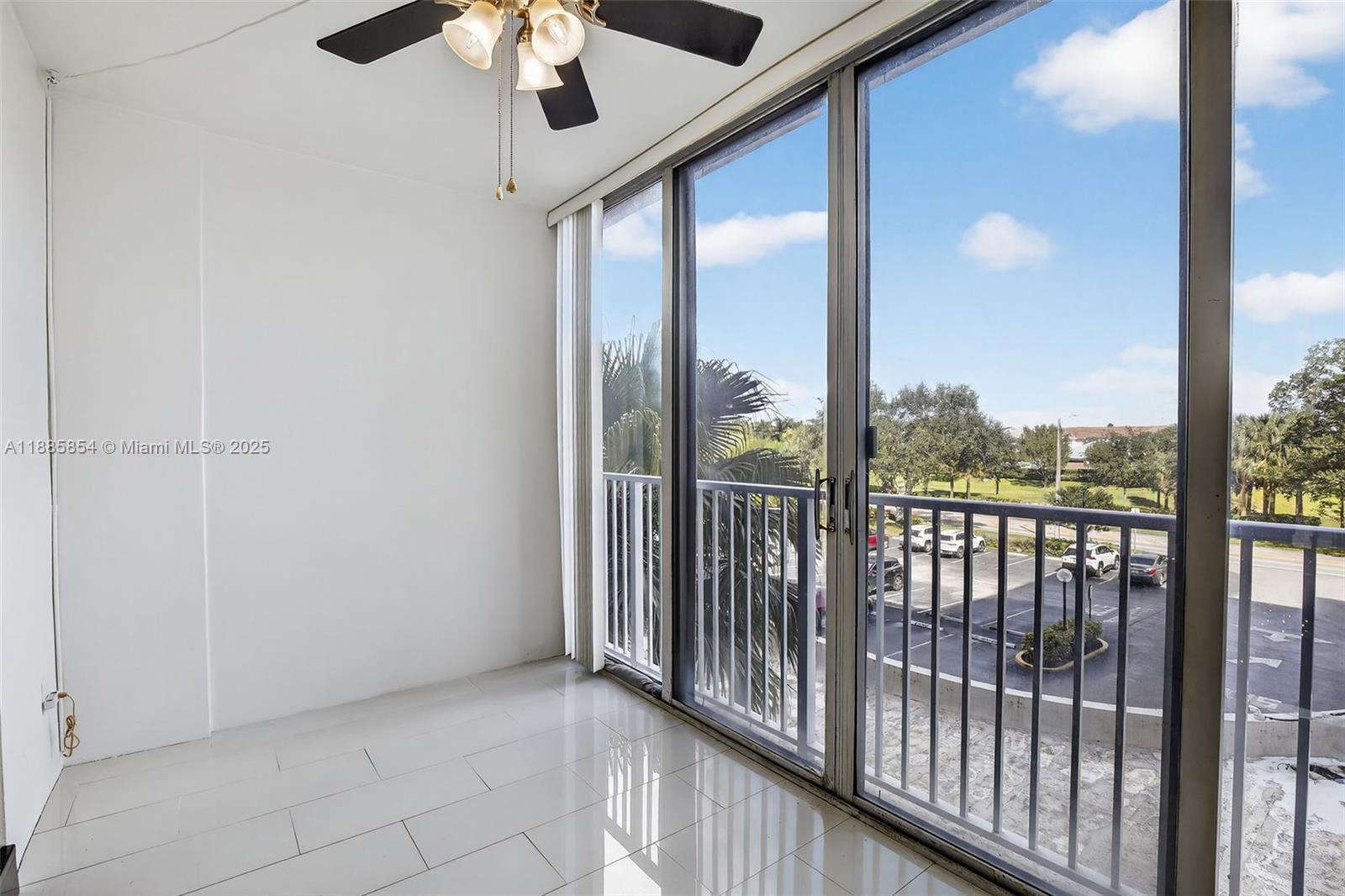 HILLCREST EAST NO 24 COND - Residential