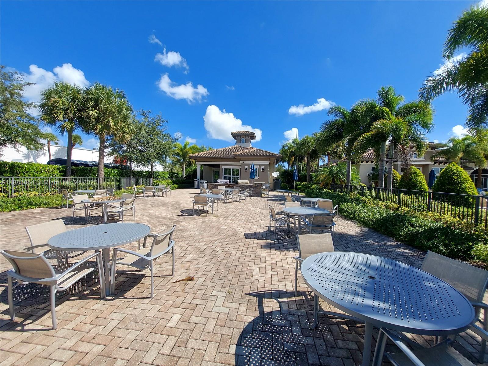 HILLCREST EAST NO 24 COND - Residential