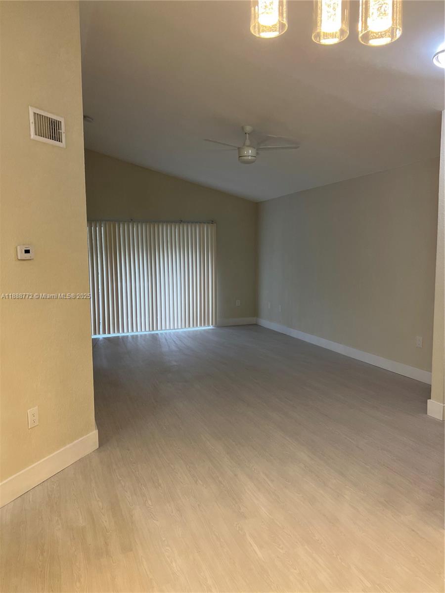 LAKEVIEW CLUB CONDO - Residential Lease