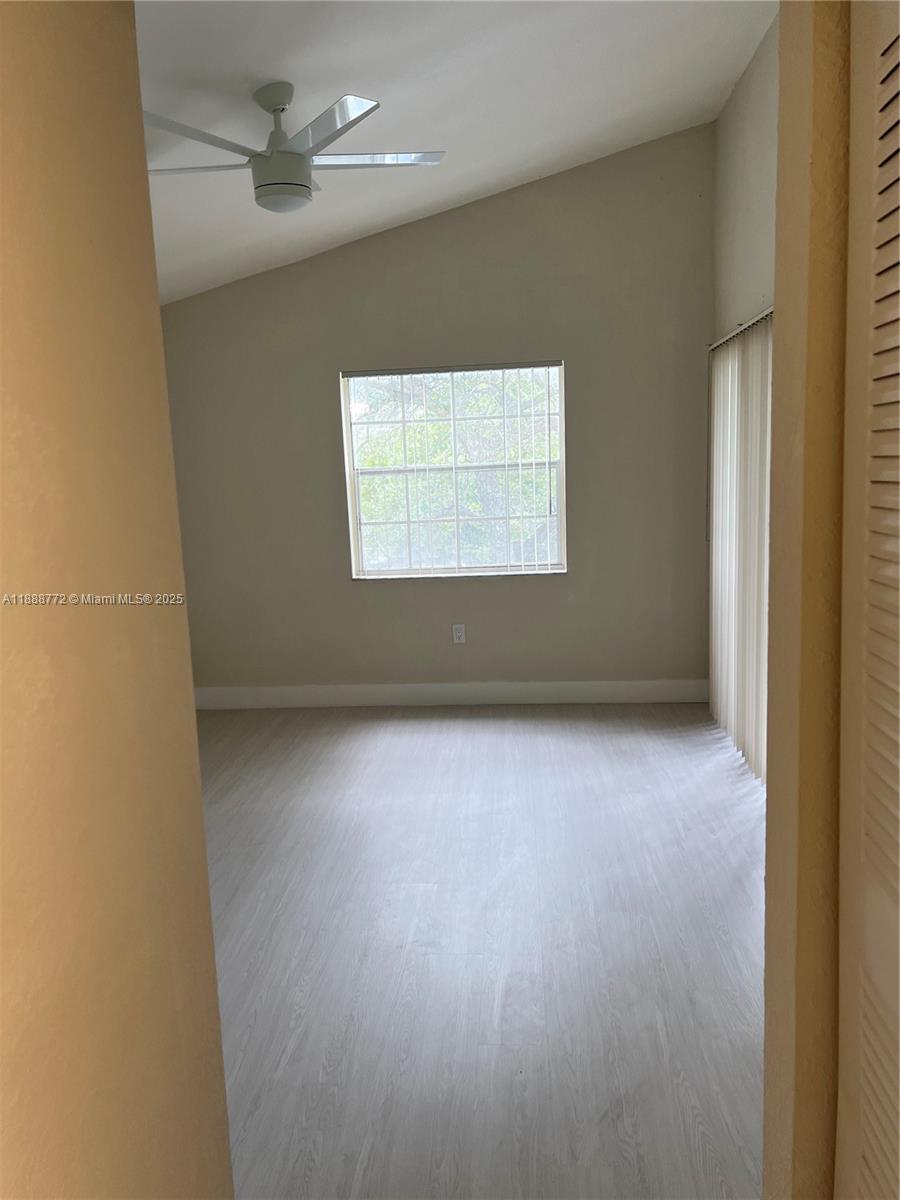 LAKEVIEW CLUB CONDO - Residential Lease
