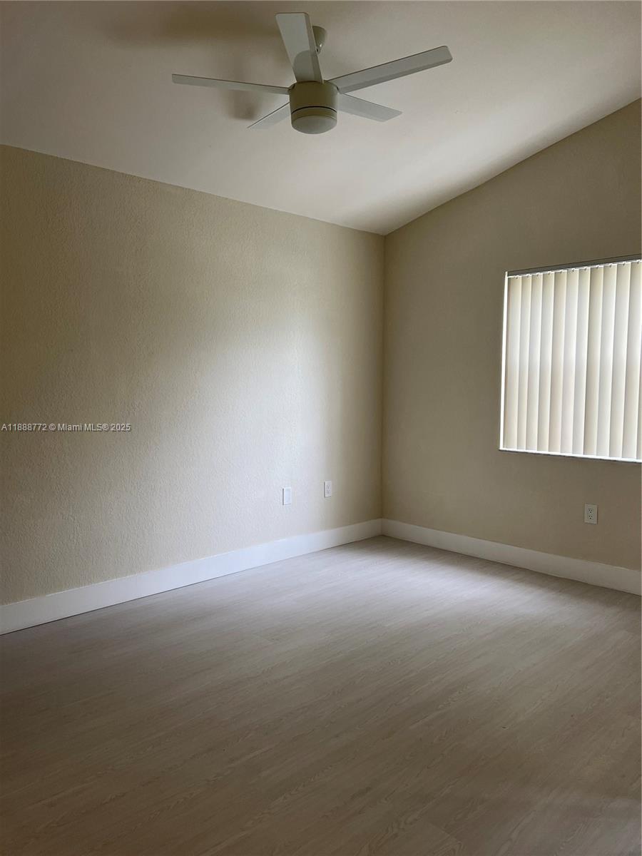 LAKEVIEW CLUB CONDO - Residential Lease