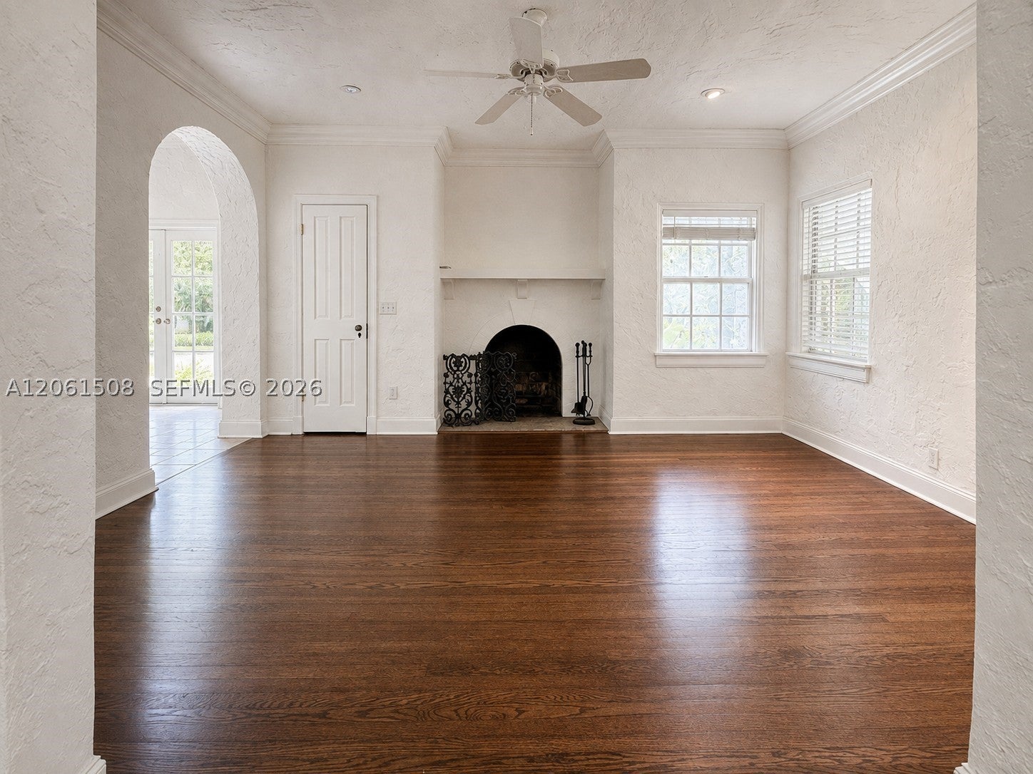 231 Viscaya Ave