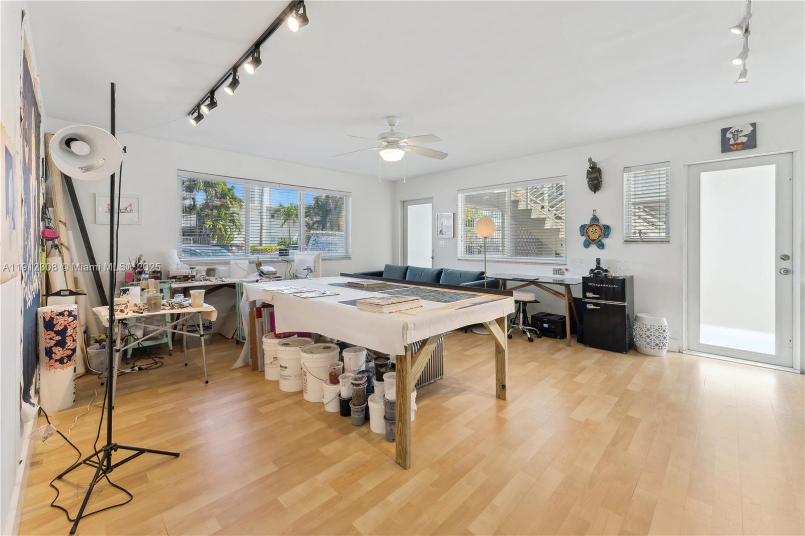 THE CORVETTE CONDO - Residential