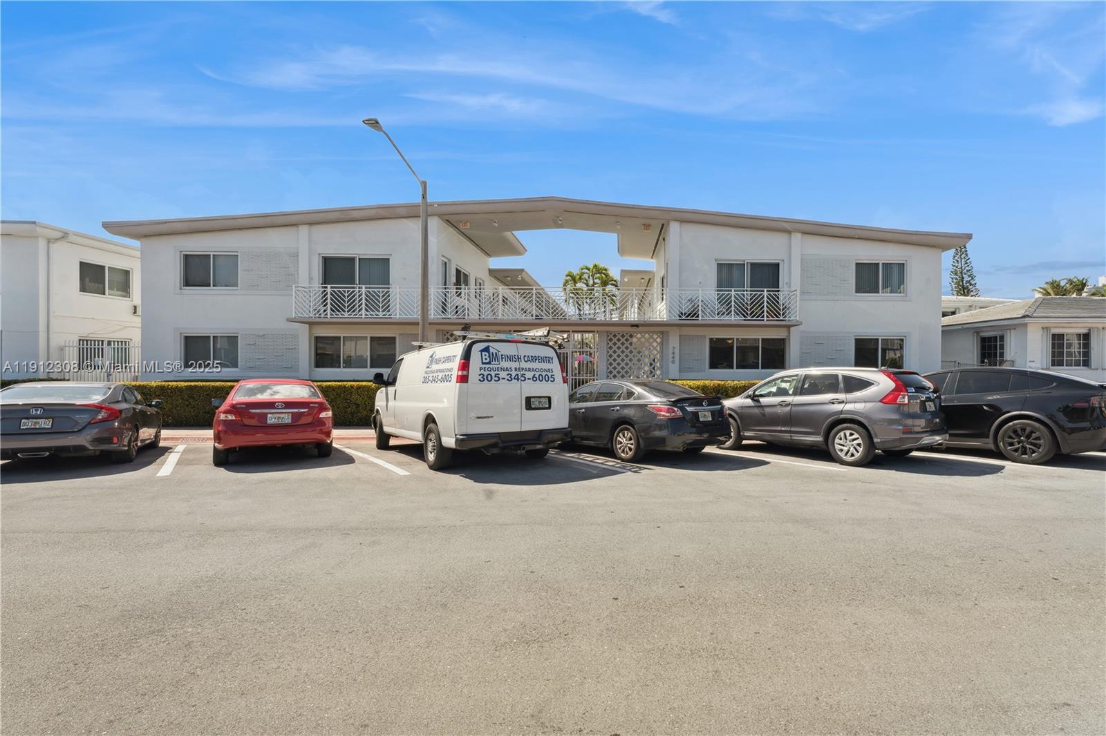 THE CORVETTE CONDO - Residential