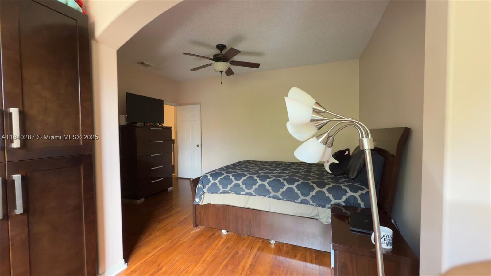 MAPLE RIDGE - Residential