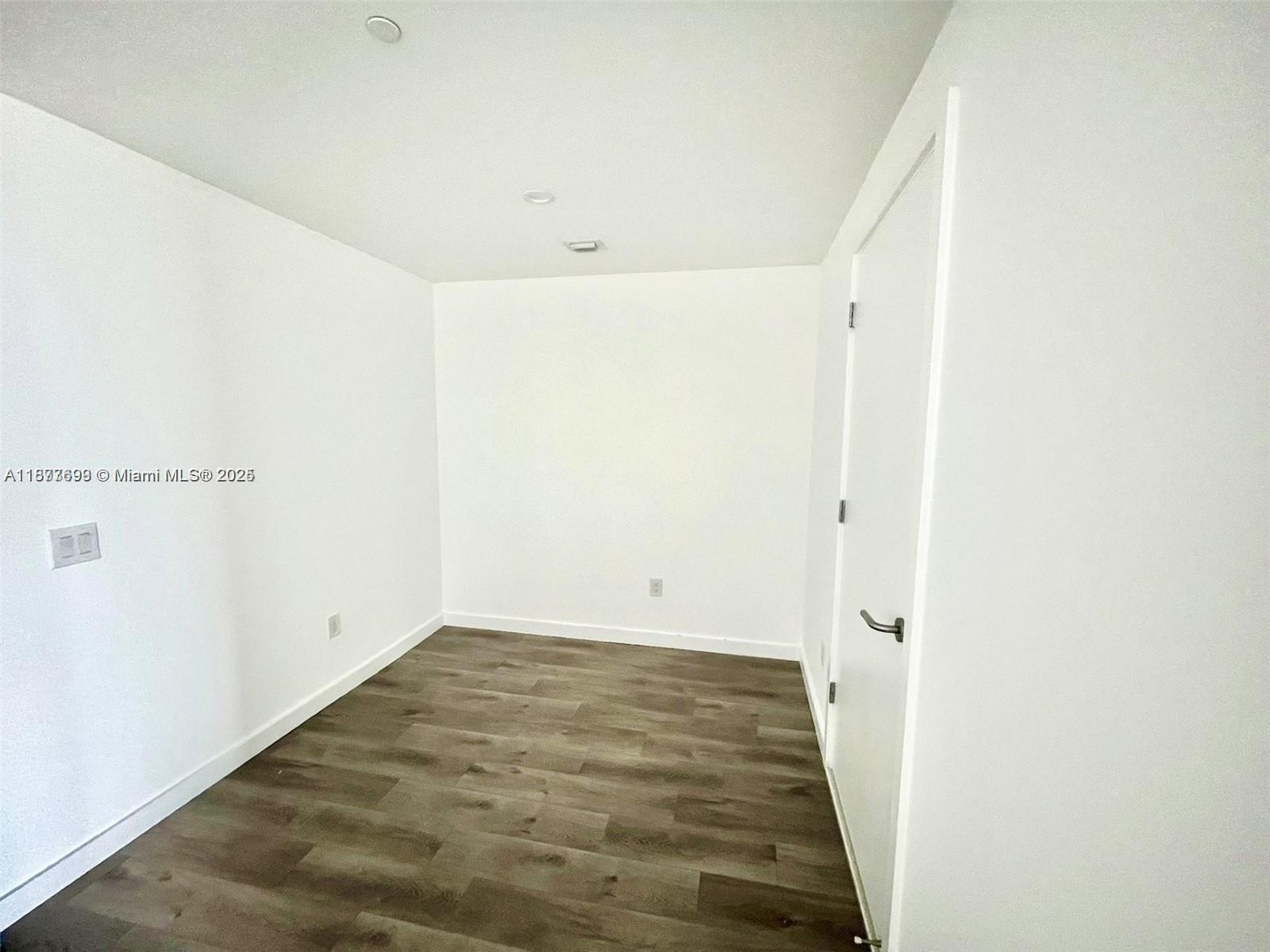 PARAISO BAYVIEWS CONDO - Residential