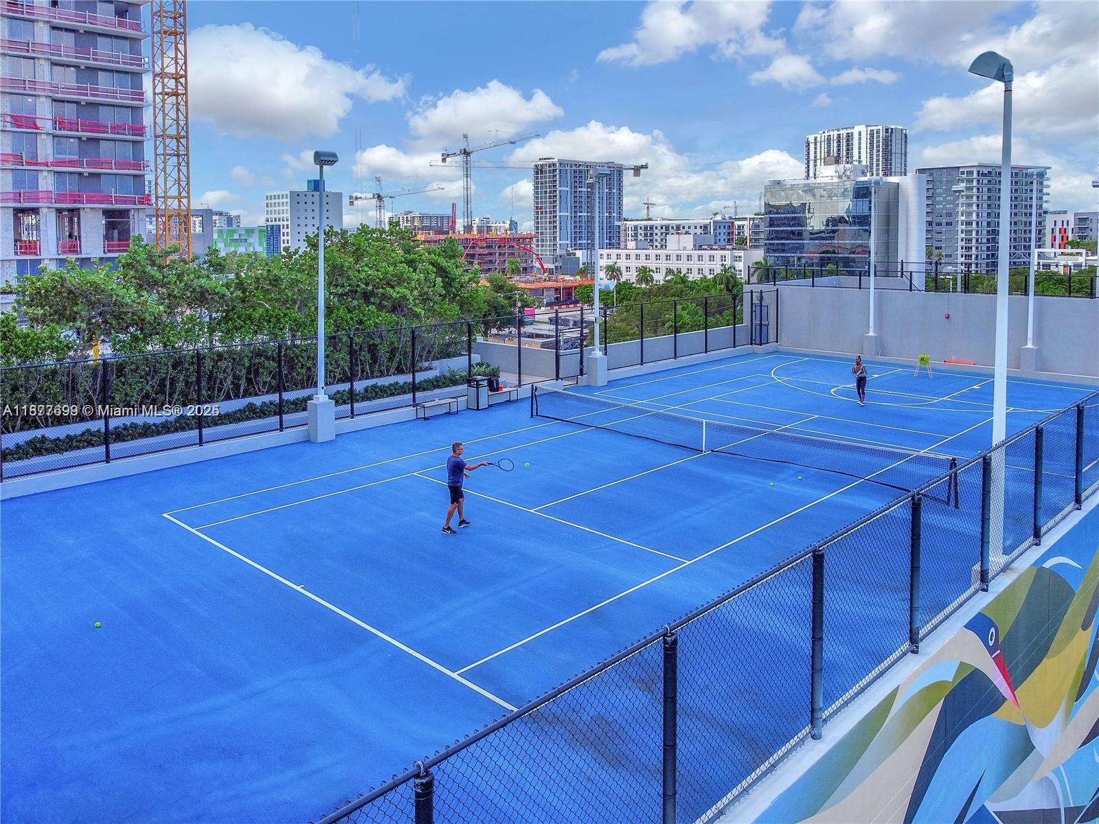 PARAISO BAYVIEWS CONDO - Residential