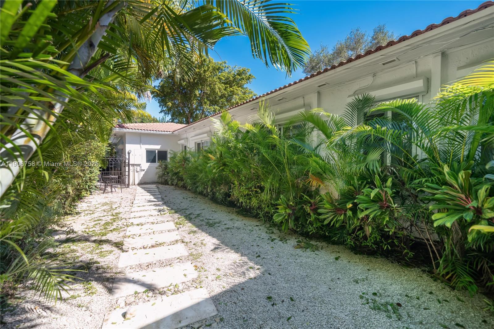 MIAMI SHORES SEC 1 AMD - Residential