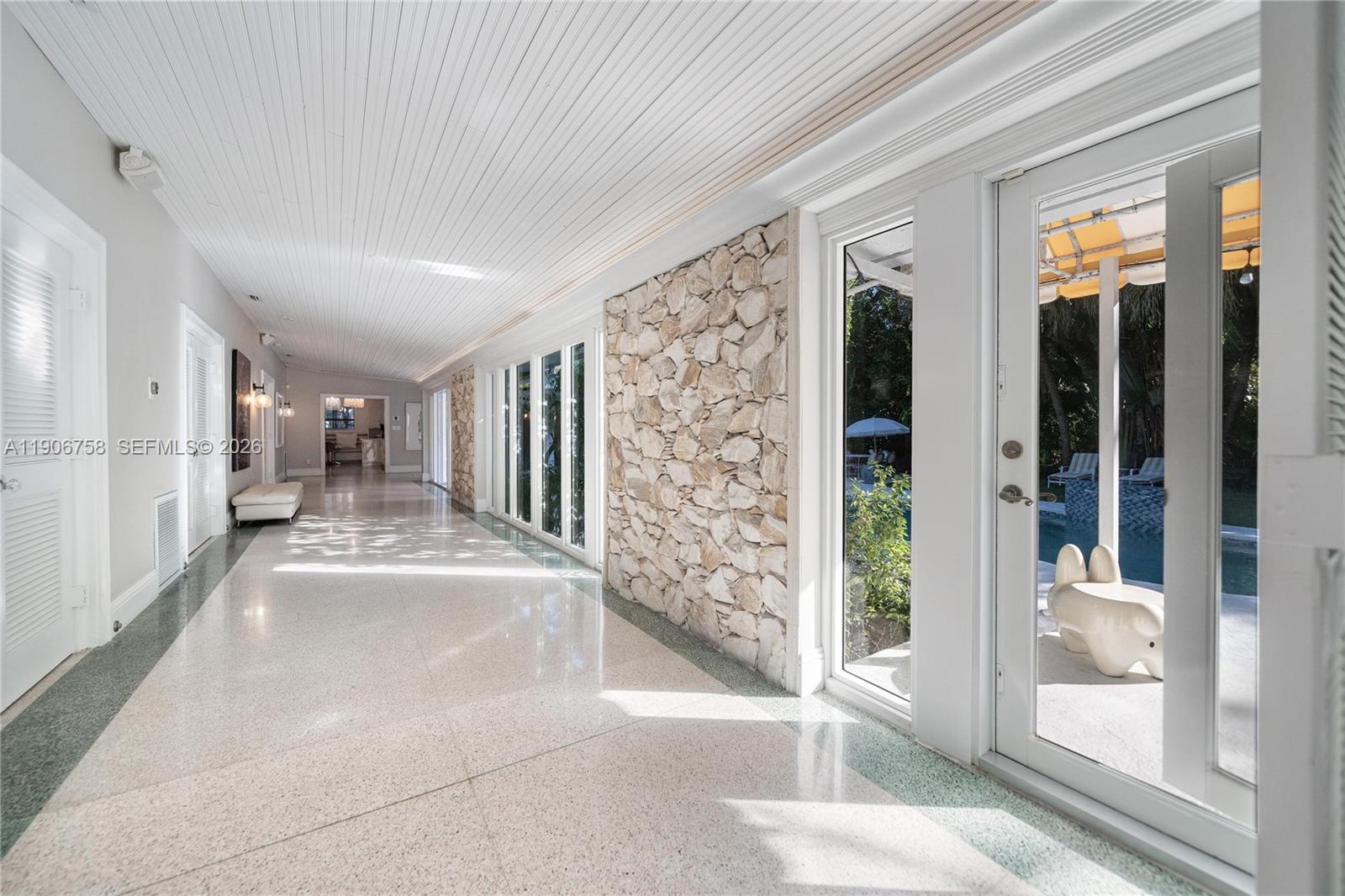 MIAMI SHORES SEC 1 AMD - Residential