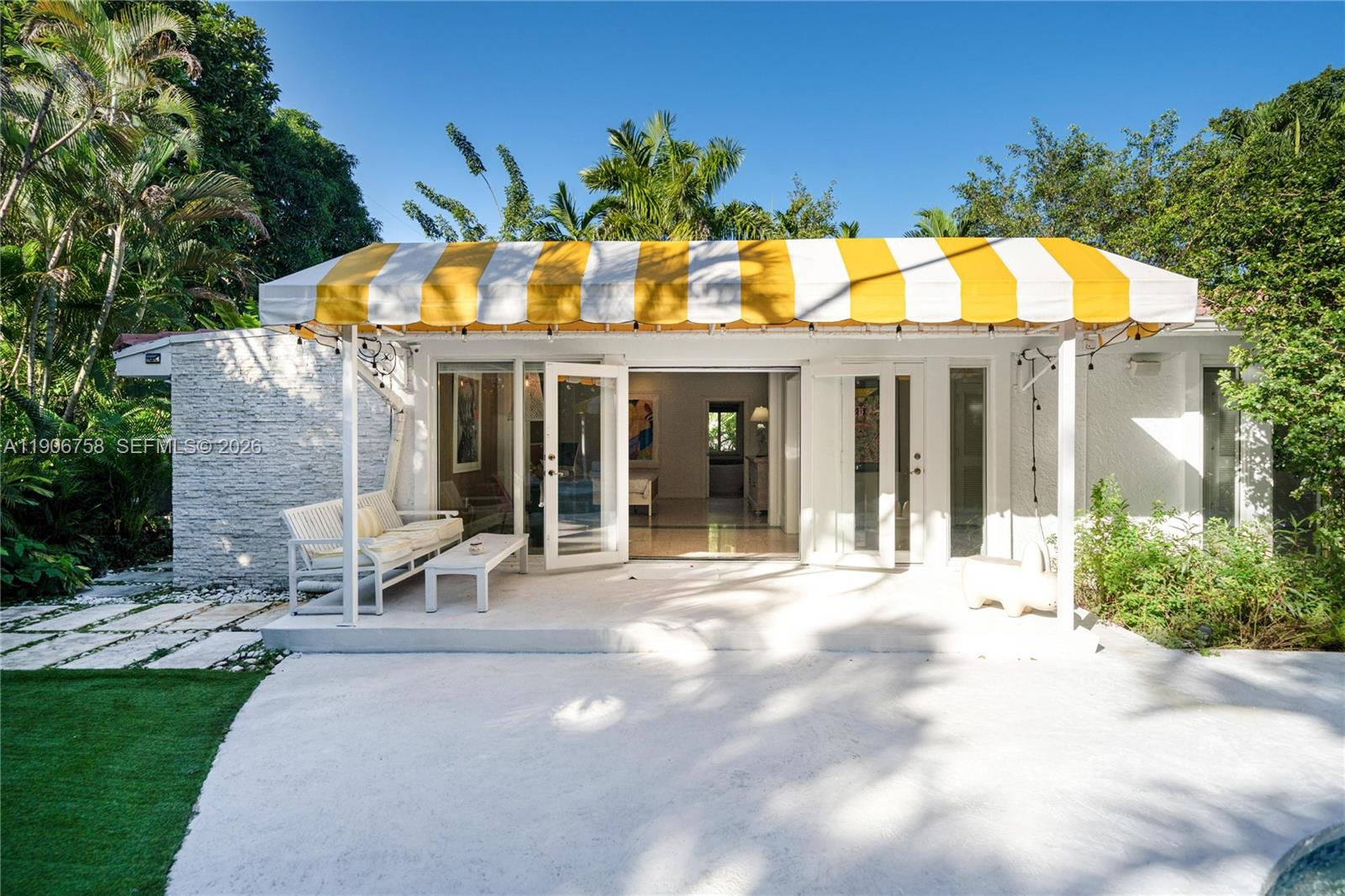 MIAMI SHORES SEC 1 AMD - Residential