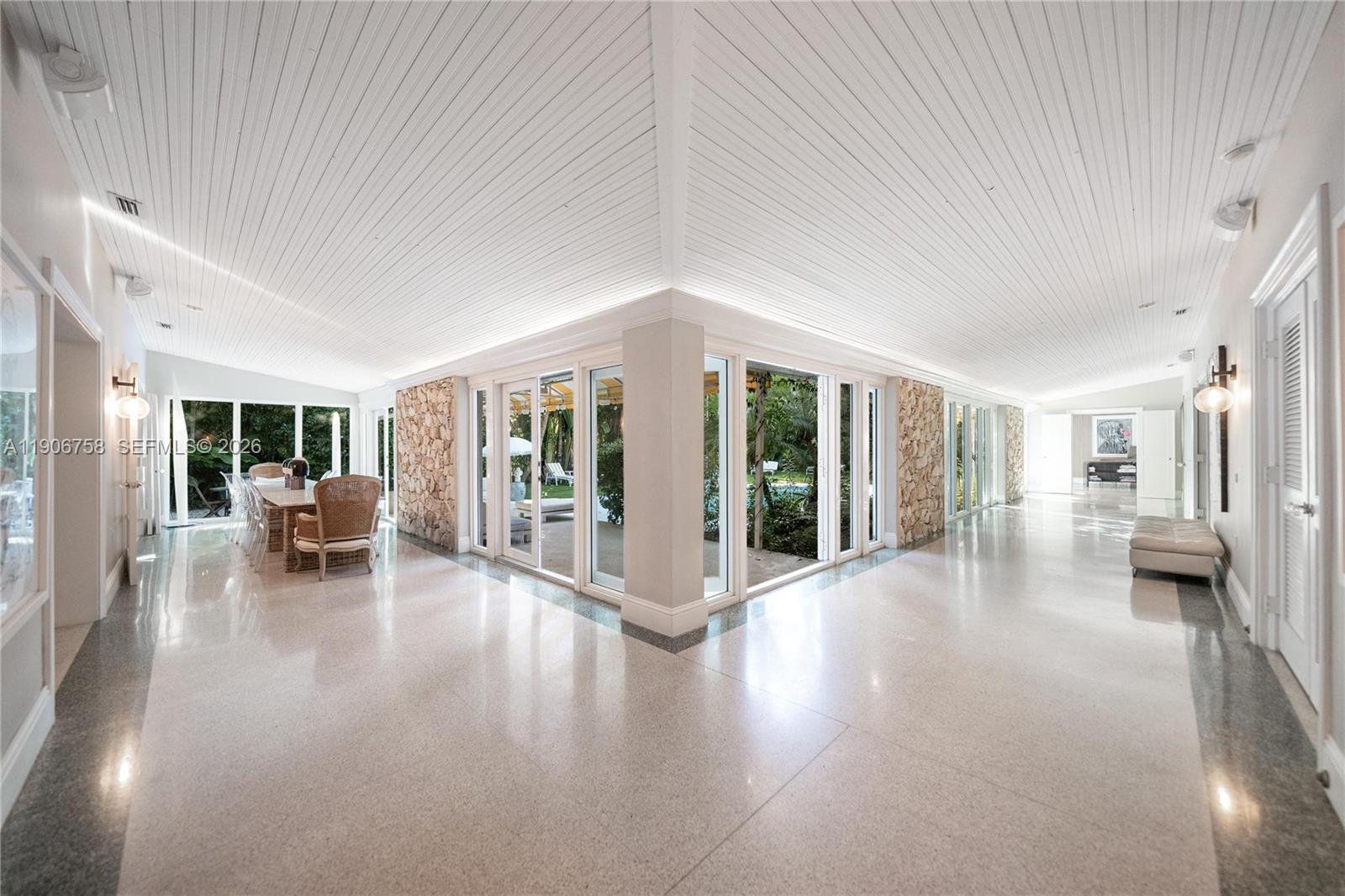 MIAMI SHORES SEC 1 AMD - Residential