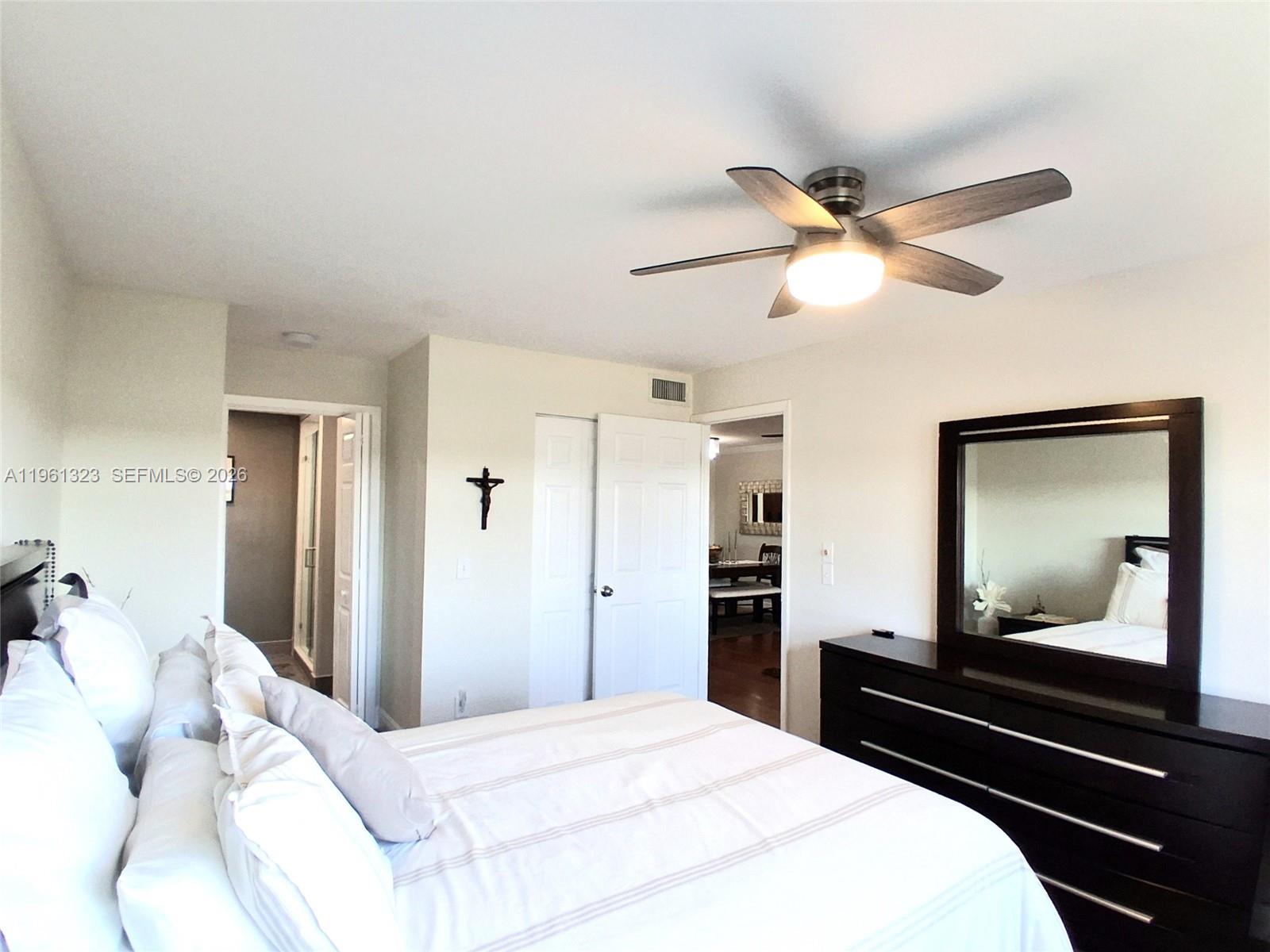 SUNRISE LAKES 213 CONDO - Residential