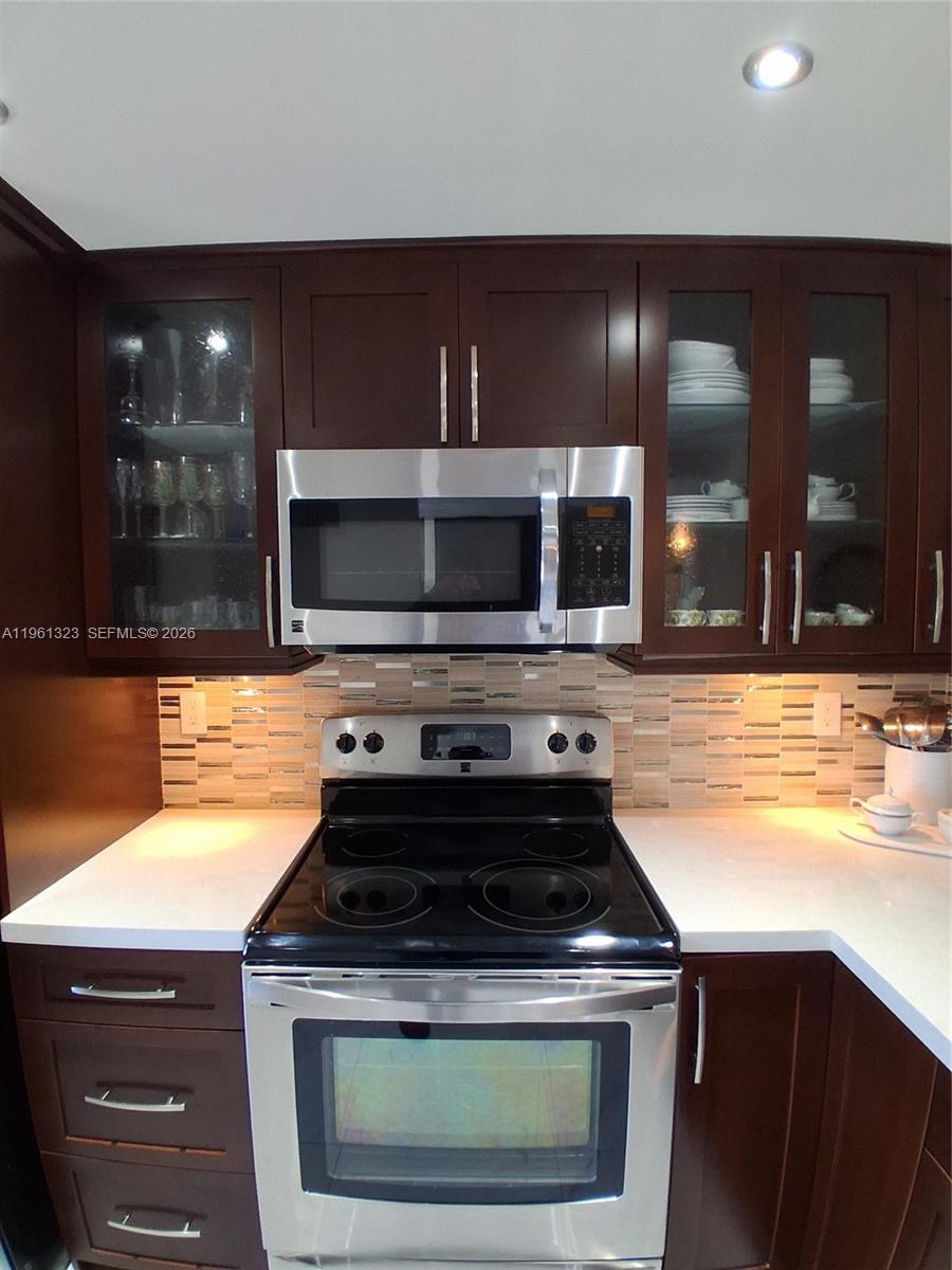 SUNRISE LAKES 213 CONDO - Residential