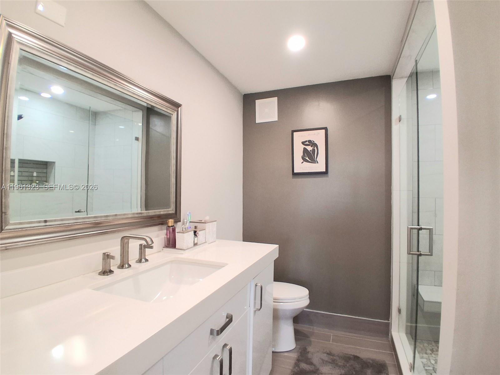 SUNRISE LAKES 213 CONDO - Residential