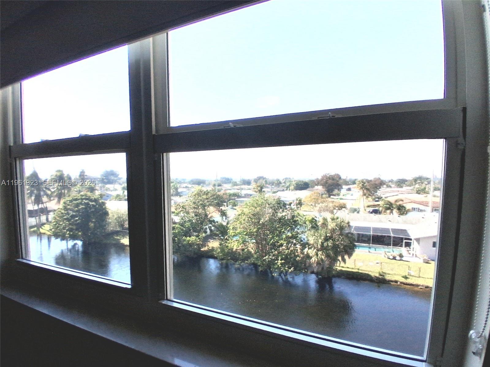 SUNRISE LAKES 213 CONDO - Residential