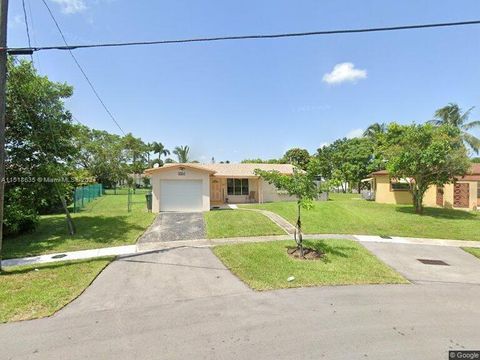 3801 NW 36th St, Lauderdale Lakes, FL 33309 - MLS#: A11518635