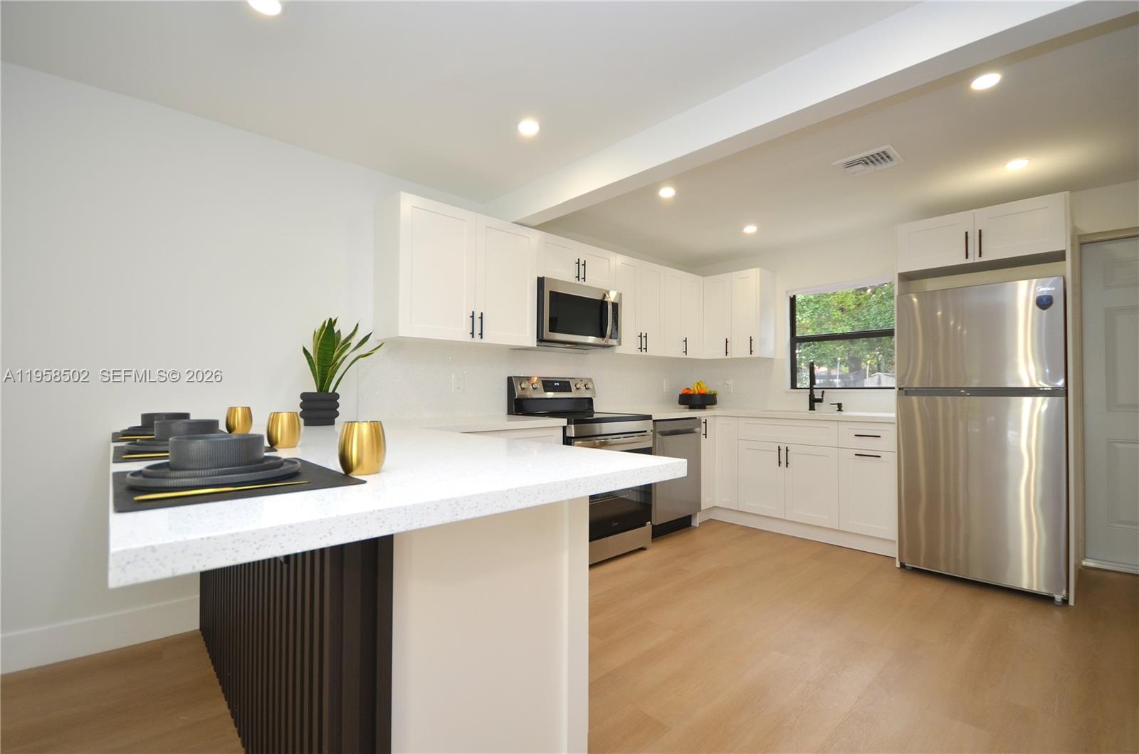 TREASURE HEIGHTS - Residential